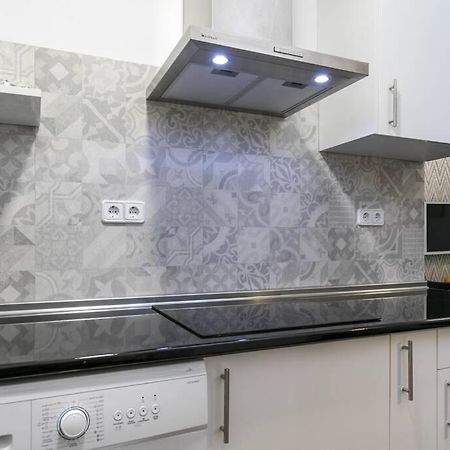 Apartamentos Plaza De Pedro Zerolo I Madri Exterior foto